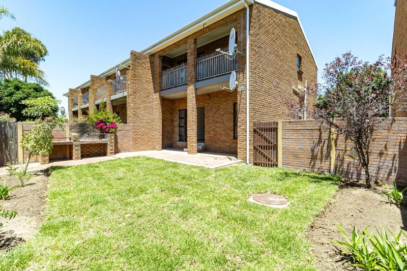 2 Bedroom Property for Sale in Sonstraal Heights Western Cape